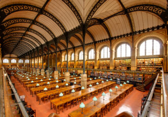 salle de lecture de la bibliothèque Sainte-Genevieve (Pantheon) à paris