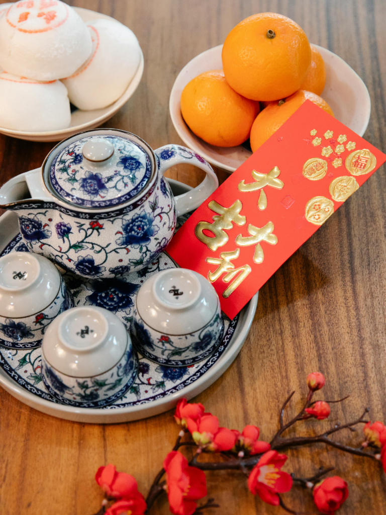 service à thé, mochi et clémentine pour le Nouvel An chinois